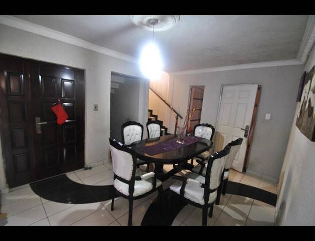 5 BEDROOM HOUSE FOR SALE IN DAWN PARK